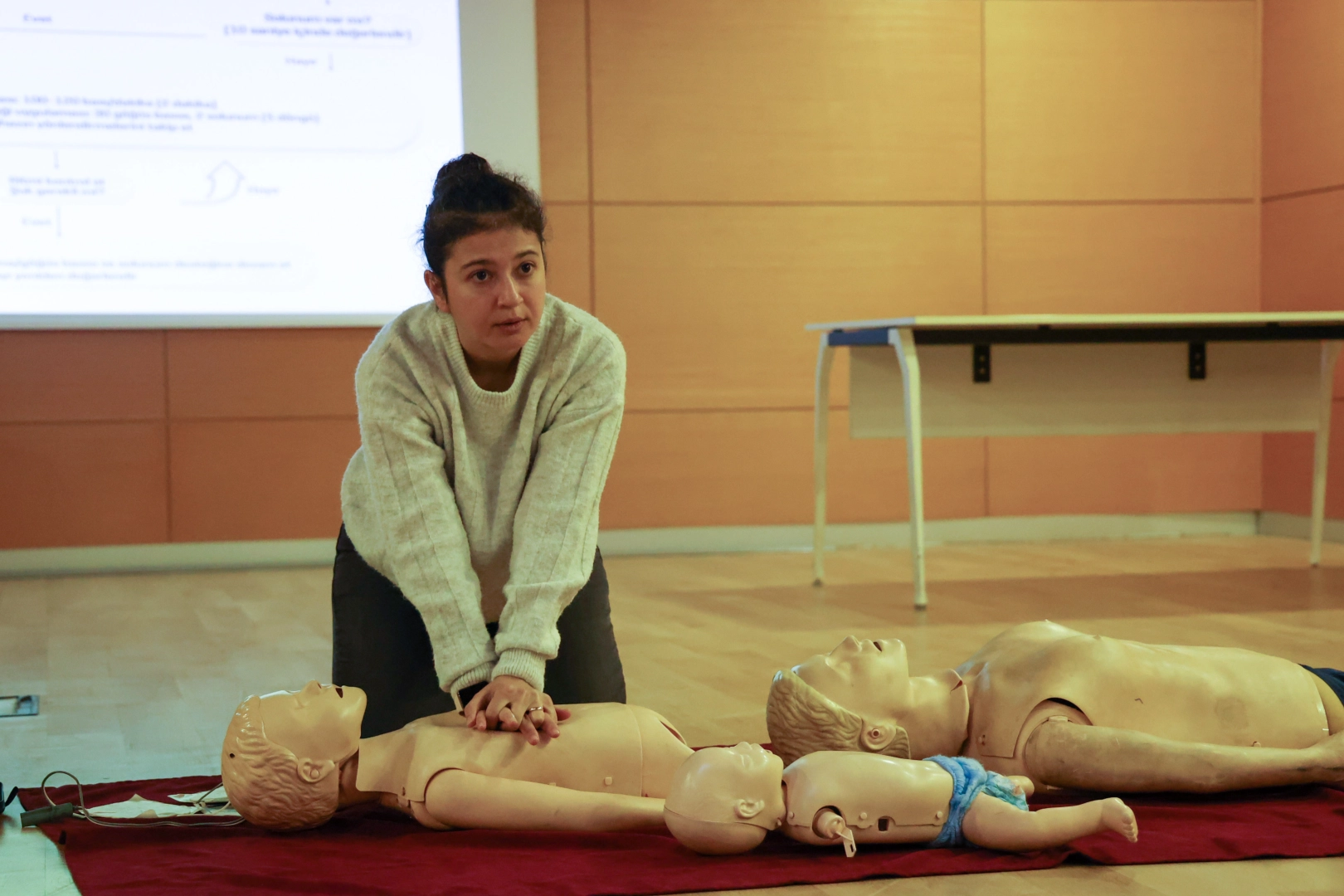 Antalya B&uuml;y&uuml;kşehir&rsquo;de personel i&ccedil;in ilk yardım eğitimi