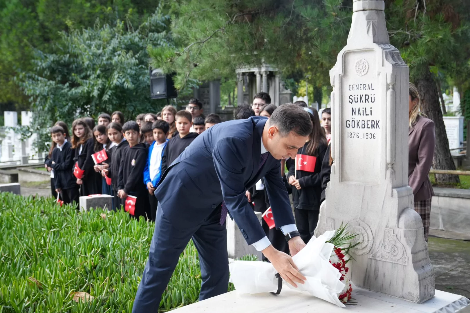 İstanbul&rsquo;un kurtuluşunun 103. yılında Ş&uuml;kr&uuml; Naili G&ouml;kberk Paşa kabri başında anıldı