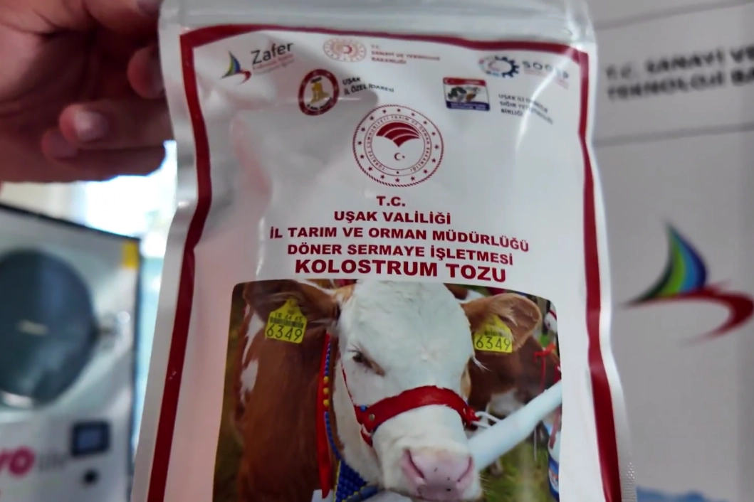 Uşak&rsquo;ta T&uuml;rkiye&rsquo;nin ilk dondurarak kurutma kolostrom tesisi kuruldu... Hayvancılıkta yenilik&ccedil;i adım hayata ge&ccedil;ti