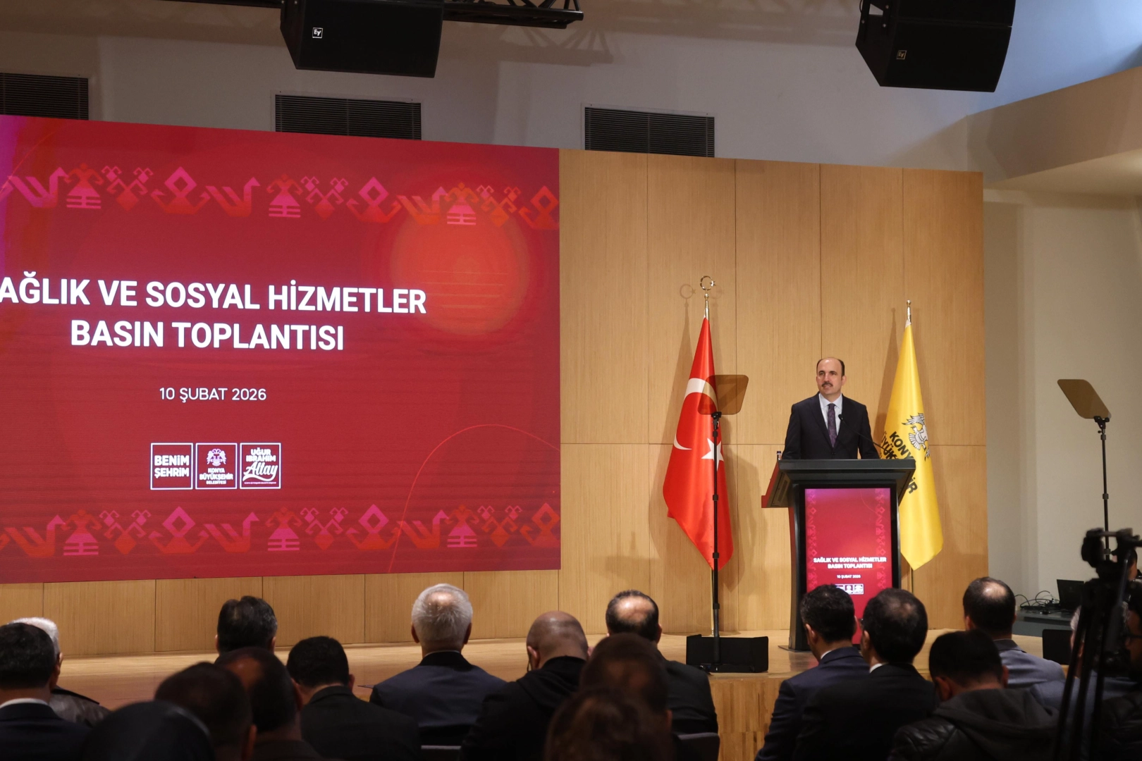 Konya'da Başkan Altay&rsquo;dan sosyal destek ve yeni projeler m&uuml;jdesi