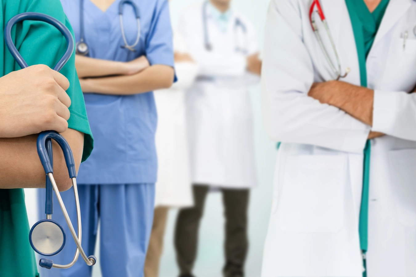 Sağlık &ccedil;alışanları 14 Mart&rsquo;a &ccedil;&ouml;z&uuml;m bekleyen sorunlarla giriyor