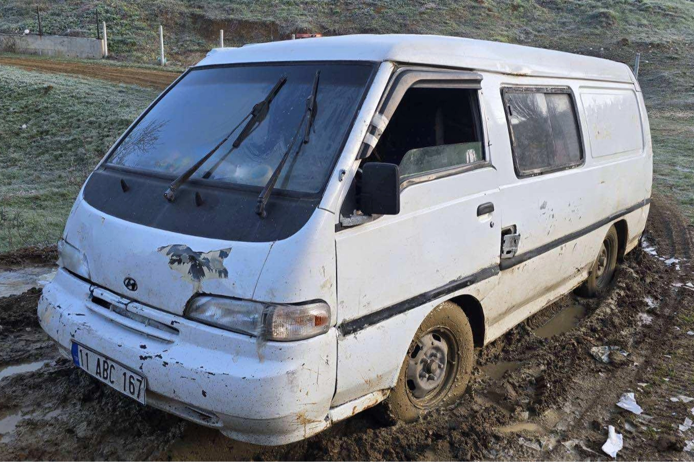 Bilecik Pazaryeri&rsquo;nde ka&ccedil;ak orman emvaline su&ccedil;&uuml;st&uuml;!