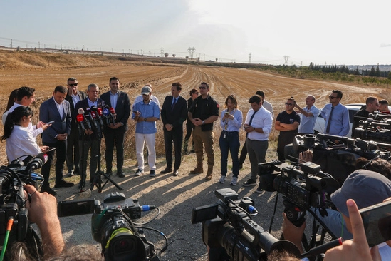 &Ouml;zg&uuml;r &Ouml;zel: &ldquo;Yargı tarihinin en utan&ccedil; verici iddianamelerinden&rdquo;