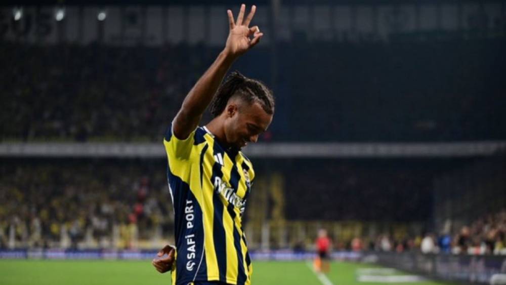 Fenerbah&ccedil;e&rsquo;de Archie Brown şoku: En az 2 ay yok 