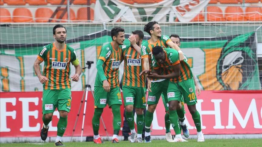 Aytemiz Alanyaspor'dan bol gollü galibiyet