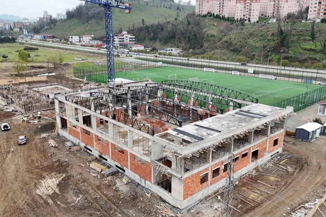 Ordu'da Eskipazar Spor Kompleksi inşaatı s&uuml;r&uuml;yor
