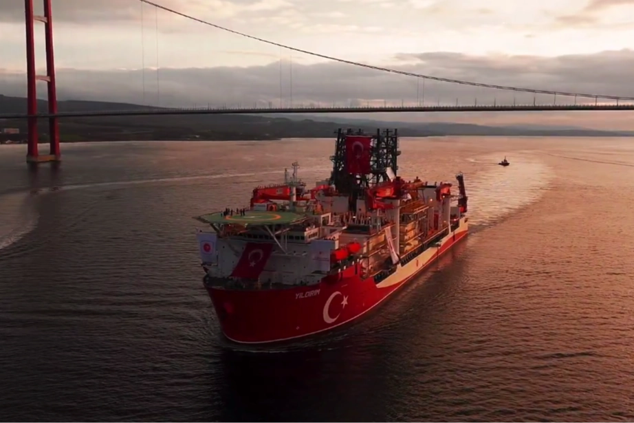 'Yıldırım' Karadeniz&rsquo;e yelken a&ccedil;tı