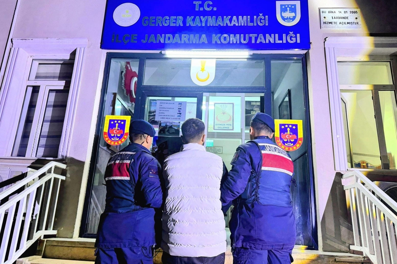 Adıyaman&rsquo;da Jandarma zehir tacirlerine nefes aldırmıyor