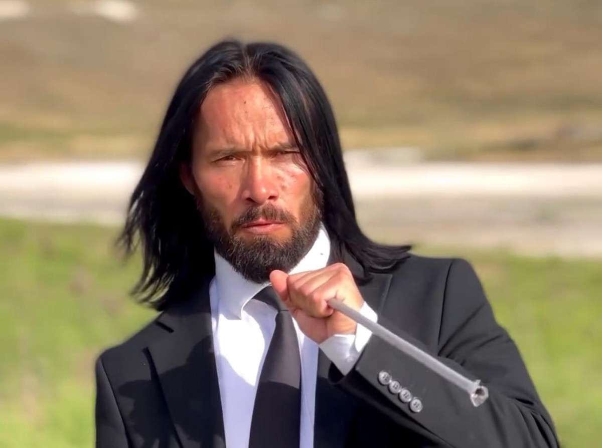 Yerli John Wick sosyal medyada fırtına estiriyor: Türk ürünleri kullanalım!